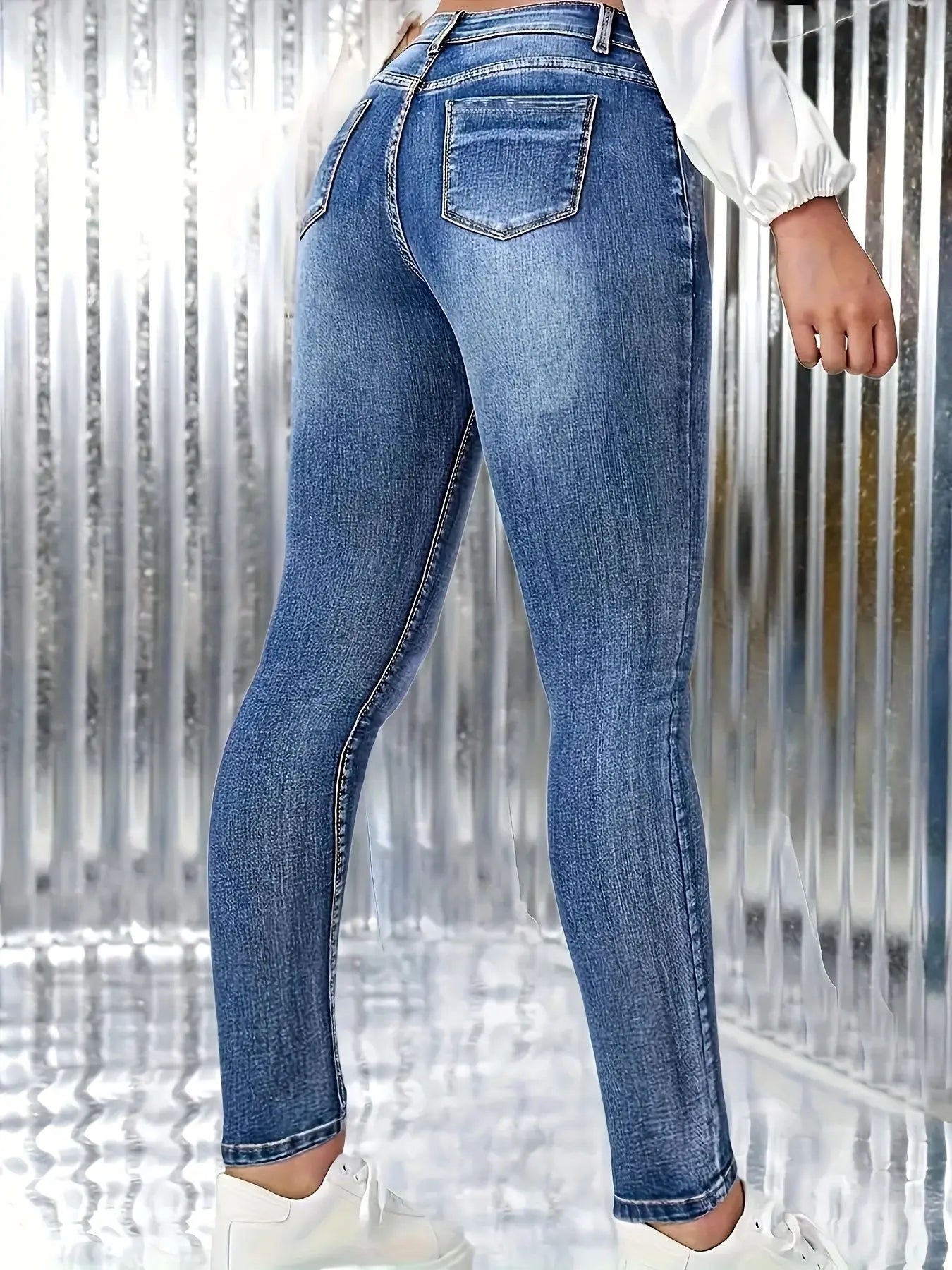 ג'ינס דגם Volume